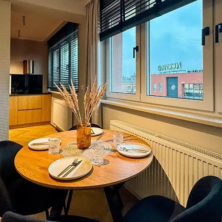 Daire Acaia Old Town *